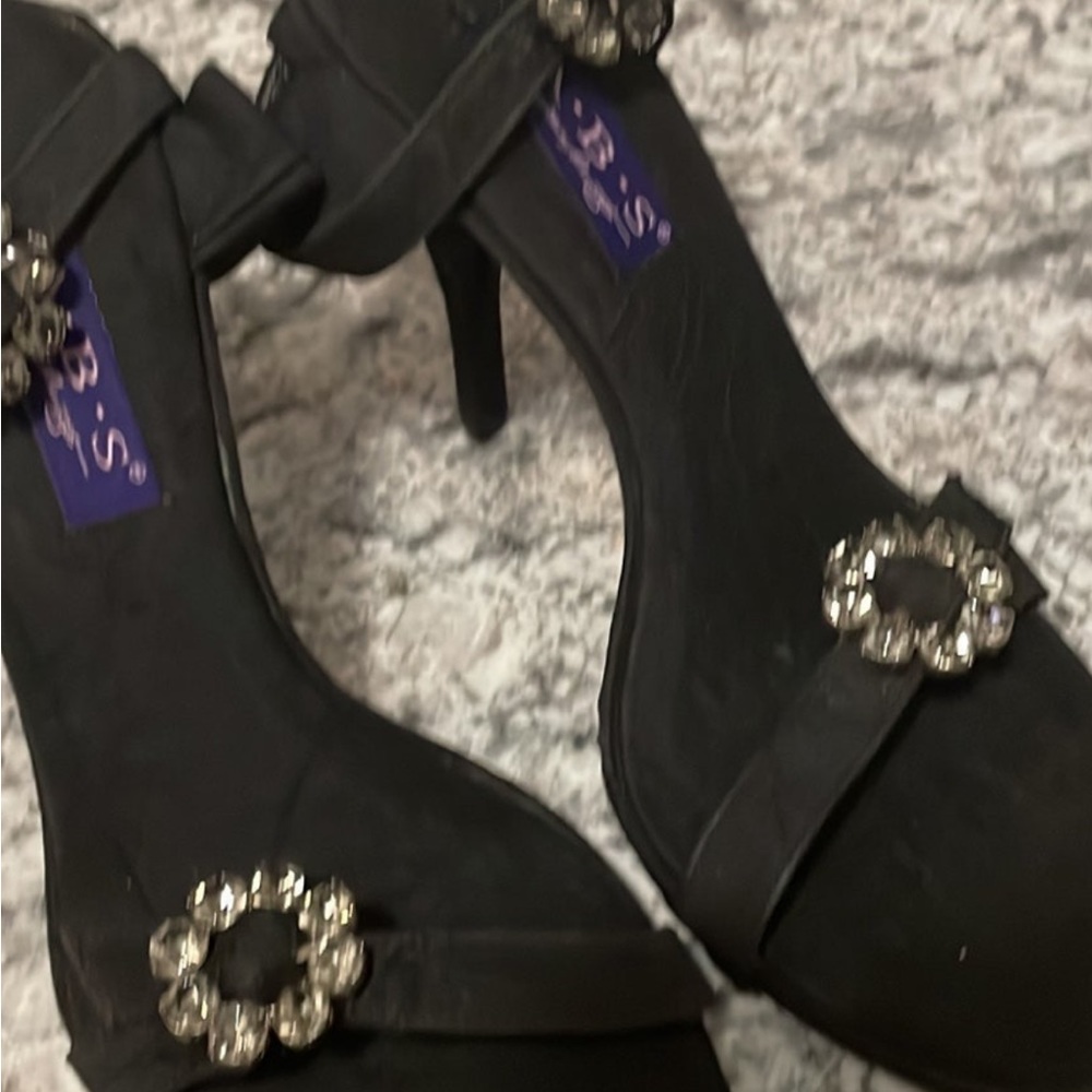 A.B.S. Vintage Rhinestone Wrap Around ankle Heels Sz 39 Embossed in heel too - Picture 9 of 10